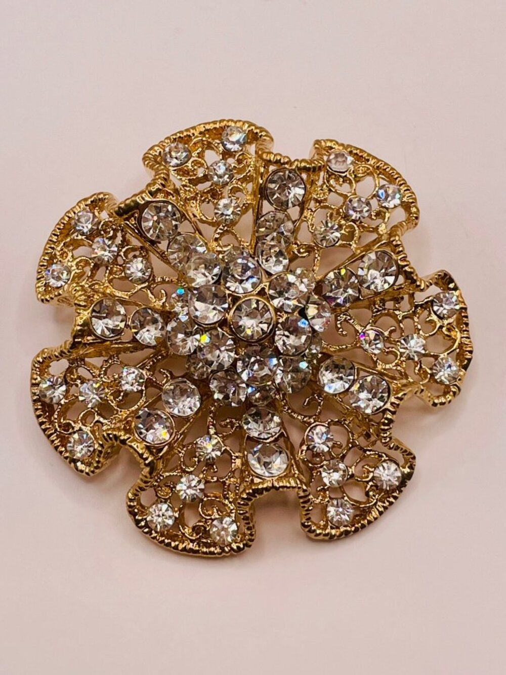 Vintage NOS Gold-Tone Ruffled Rhinestone Filigree Floral Brooch Pin -36B